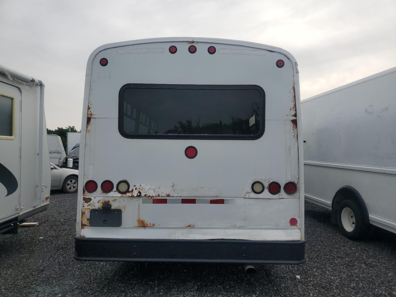 2007 Ford Econoline E450 Super Duty Cutaway Van VIN: 1FDXE45P47DA58754 Lot: 59593625