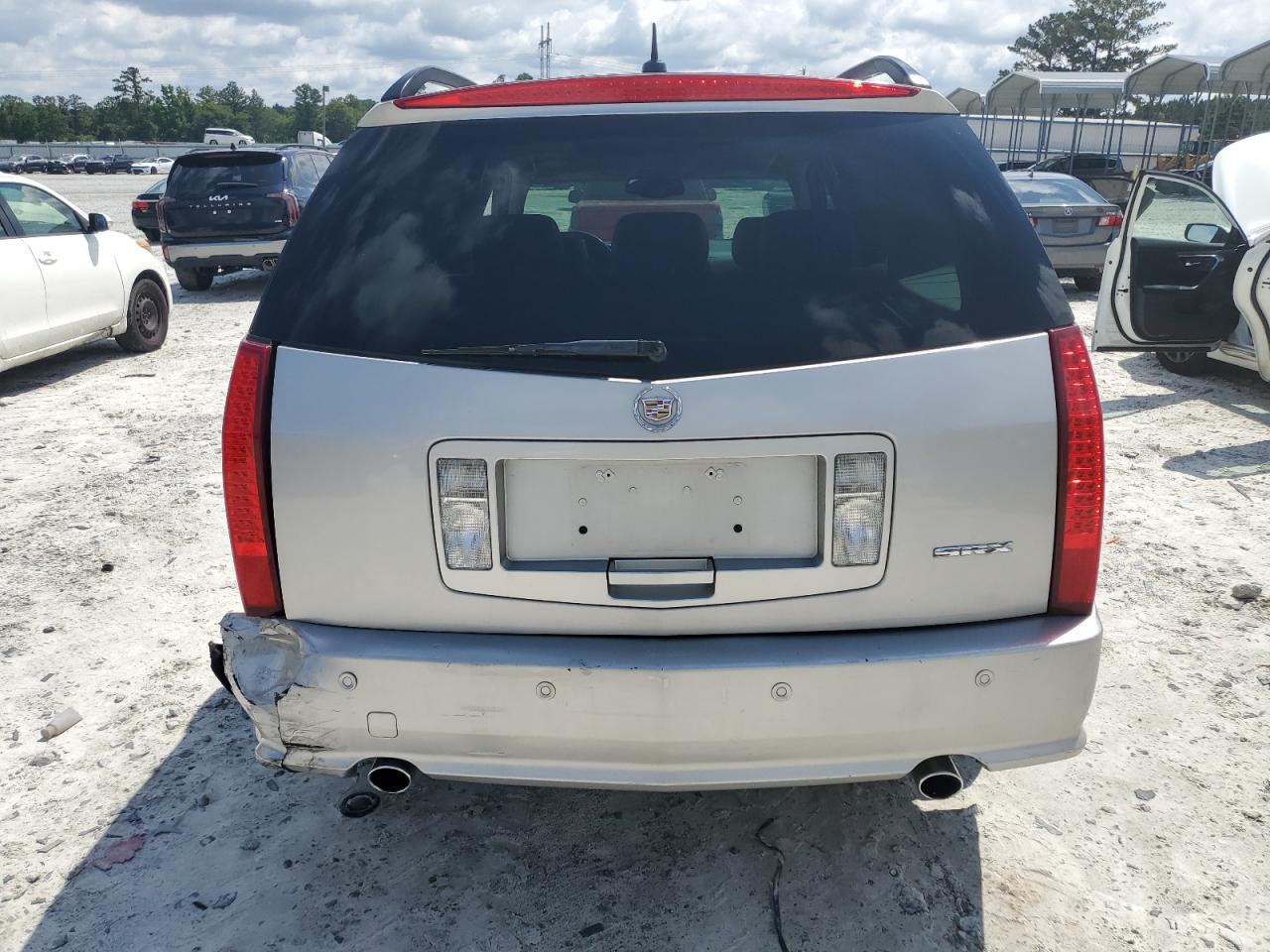2004 Cadillac Srx VIN: 1GYEE637740172805 Lot: 59947525