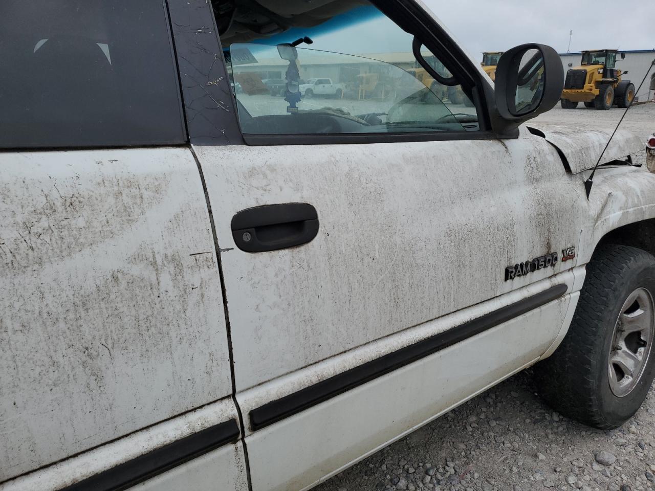 2000 Dodge Ram 1500 VIN: 3B7HC12YXYG118017 Lot: 60615085