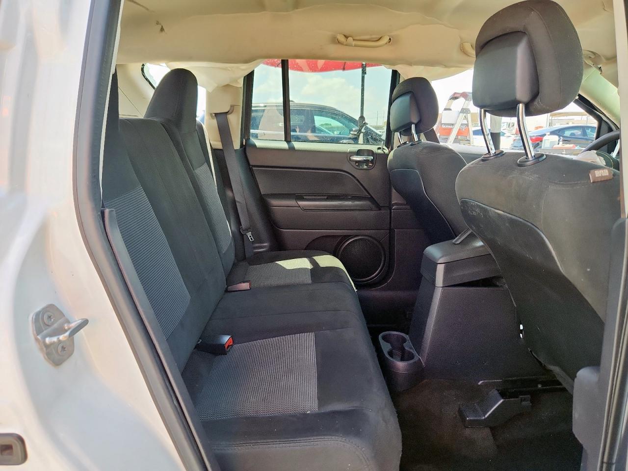 2016 Jeep Compass Sport VIN: 1C4NJCBA8GD569160 Lot: 61637145