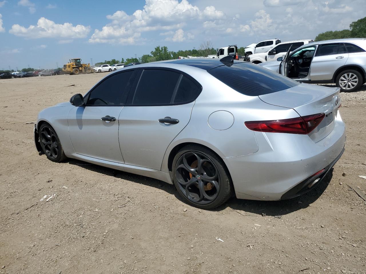 ALFA ROMEO GIULIA 2017 VIN ZARFAECN2H7544570 zdjęcie 2