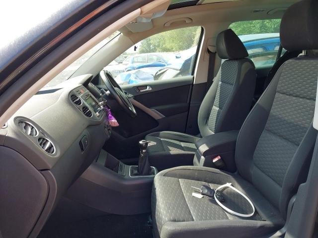 2009 VOLKSWAGEN TIGUAN SE