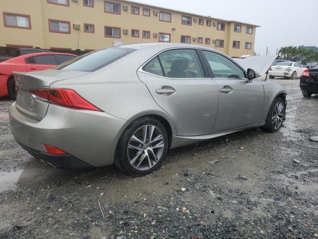  LEXUS IS 2020 Srebrny