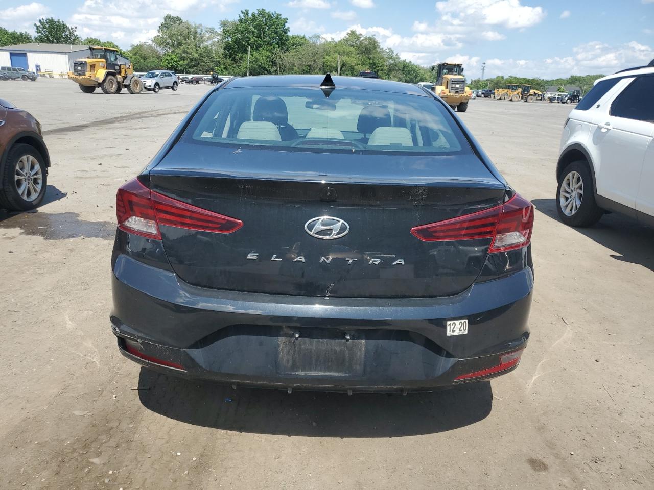 2019 Hyundai Elantra Sel VIN: 5NPD84LF9KH404437 Lot: 61808395