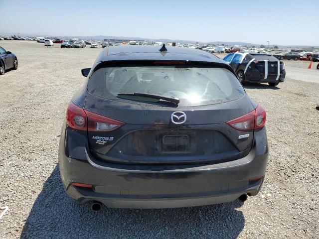  MAZDA 3 2018 Черный