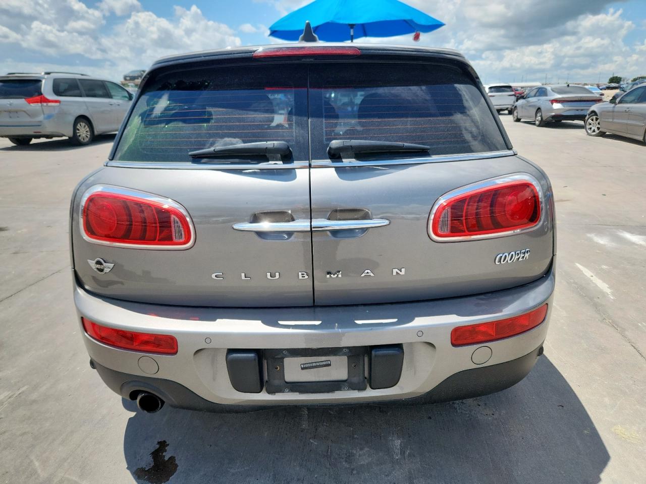 2017 Mini Cooper Clubman All4 VIN: WMWLU1C5XH2F28174 Lot: 62397395