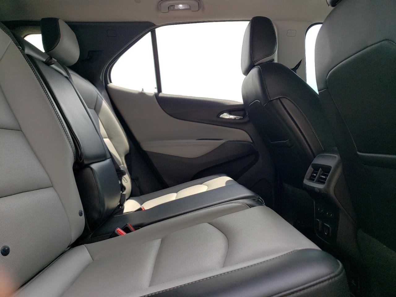 2018 Chevrolet Equinox Premier VIN: 3GNAXVEV2JS510322 Lot: 61808845