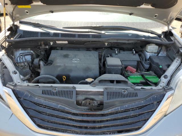 2012 TOYOTA SIENNA LE  