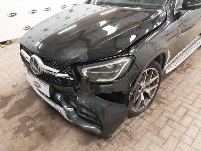 2022 MERCEDES BENZ GLC 300 AM