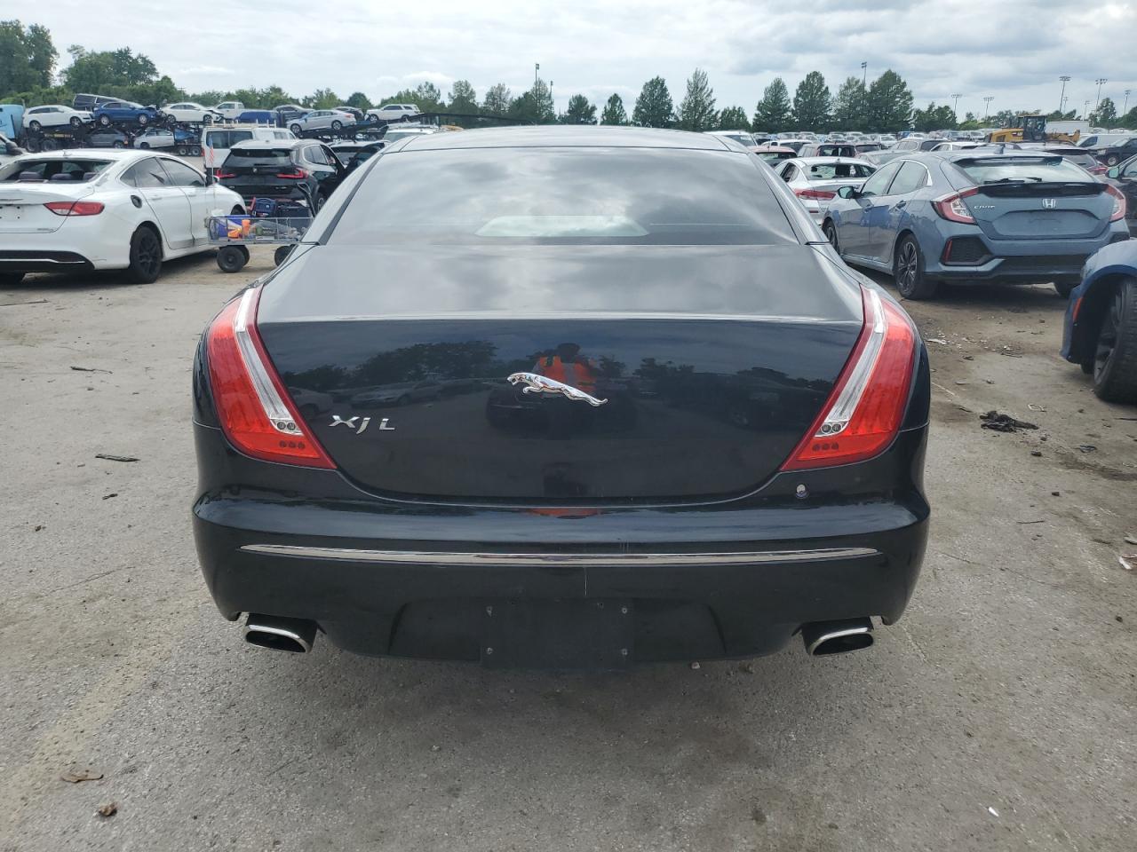 2011 Jaguar Xjl Supercharged VIN: SAJWA2GE8BMV01946 Lot: 60726535