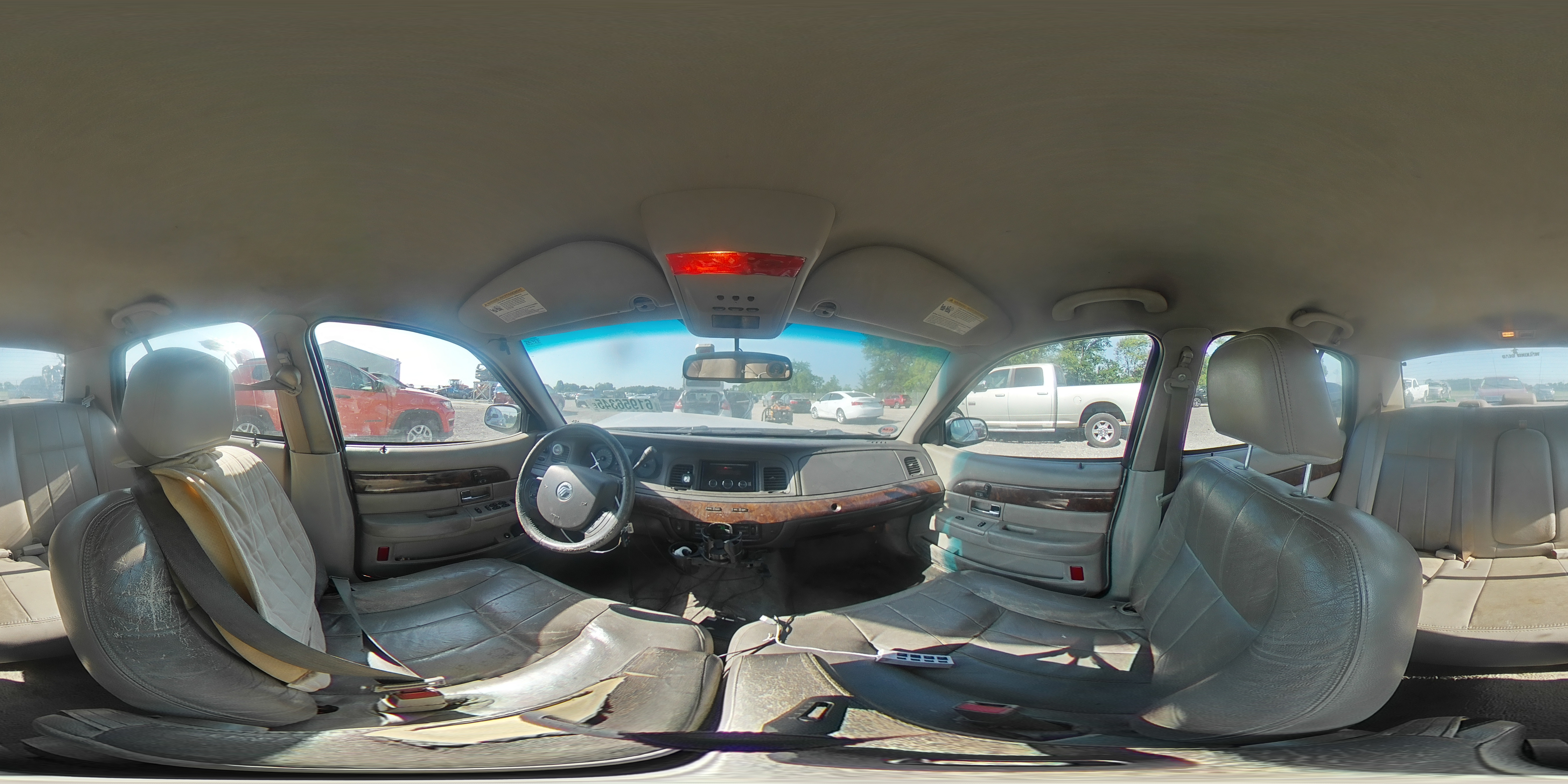 2007 Mercury Grand Marquis Ls VIN: 2MEFM75V87X632203 Lot: 61956345