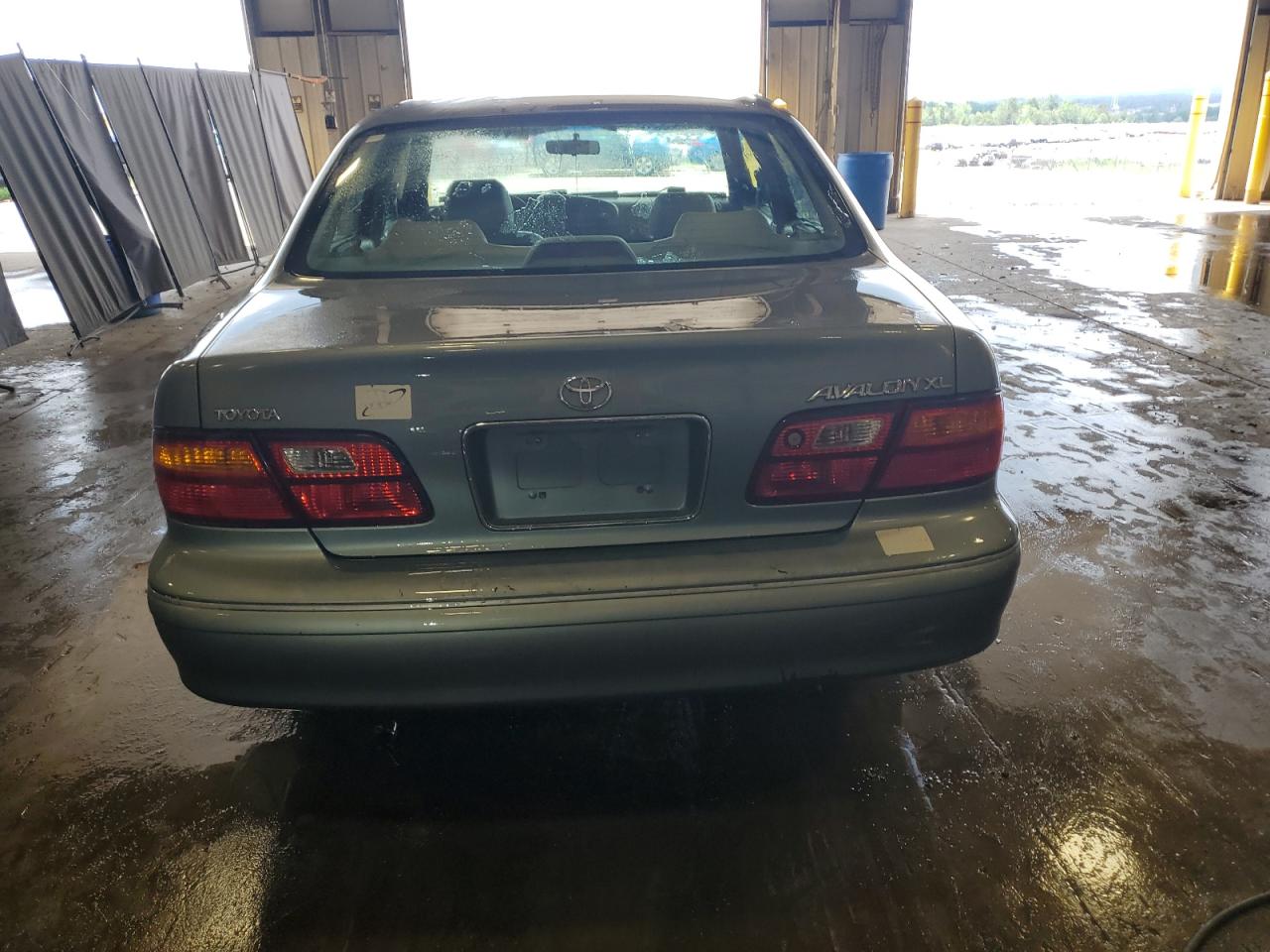 1998 Toyota Avalon Xl VIN: 4T1BF18B3WU272946 Lot: 61774595