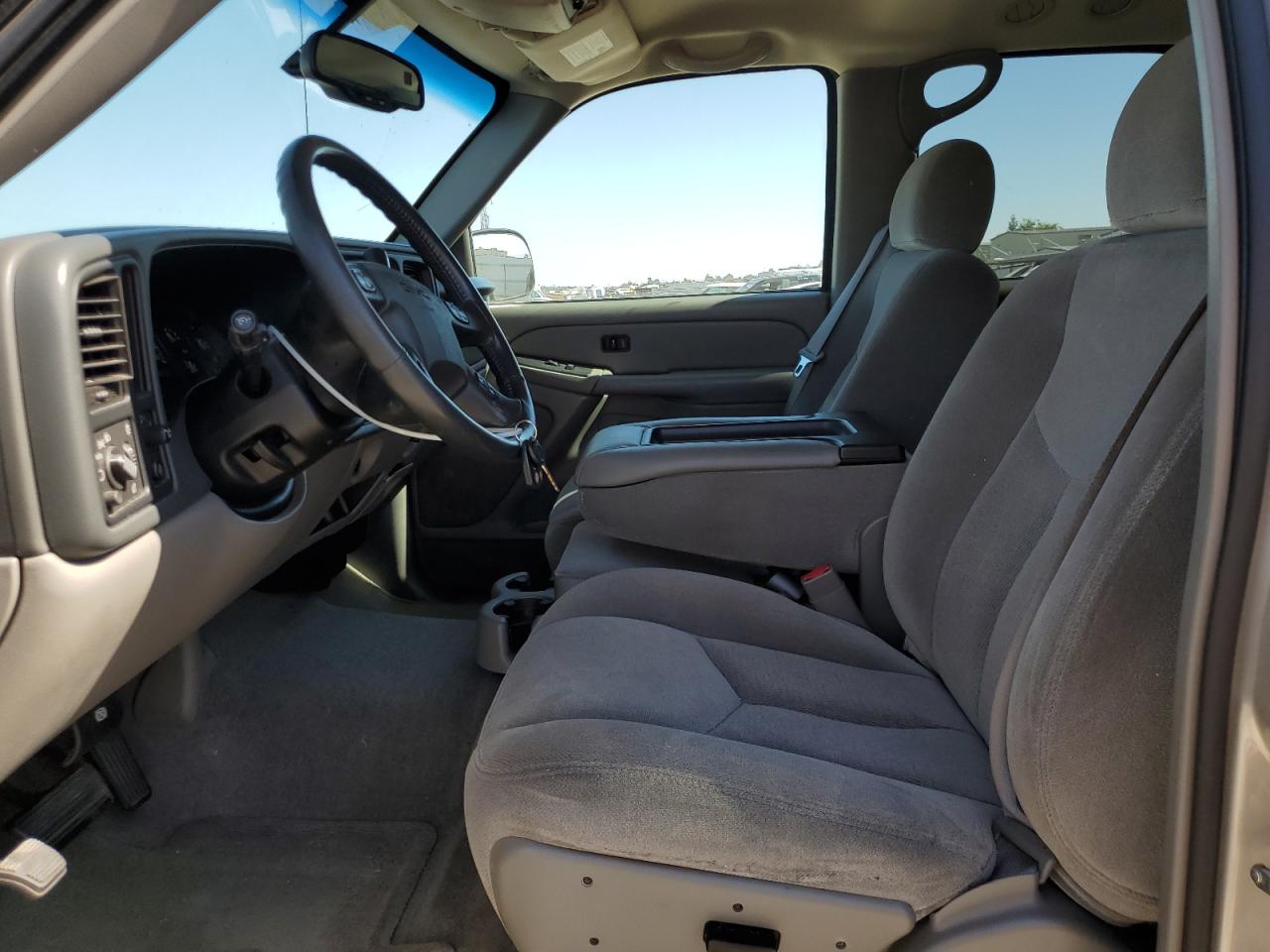 2004 GMC Yukon VIN: 1GKEC13V84R213701 Lot: 62532325
