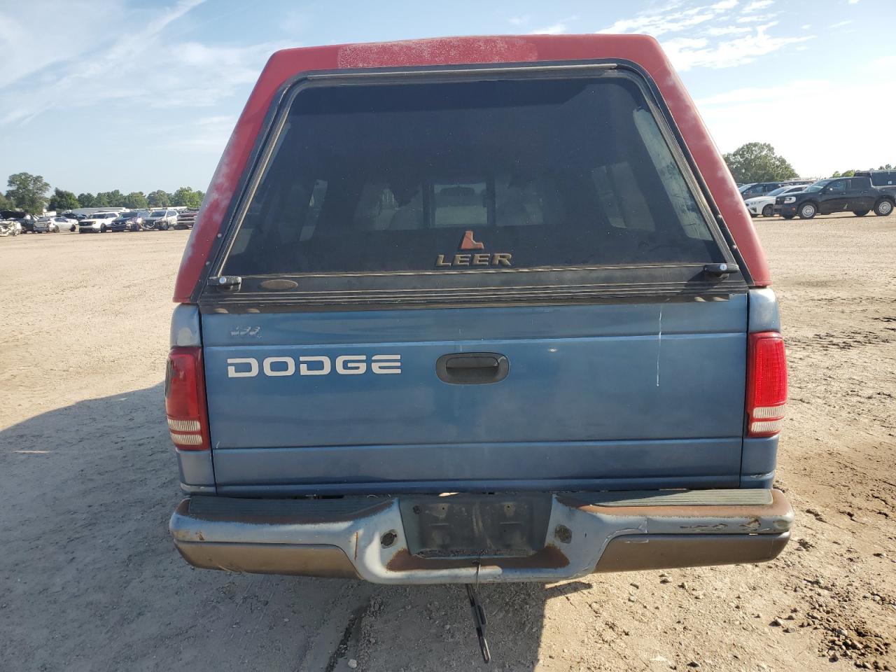 2002 Dodge Dakota Base VIN: 1B7GL12X02S686361 Lot: 61610065