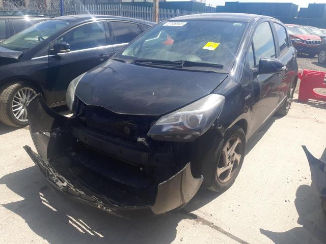 TOYOTA YARIS HYBR 2015