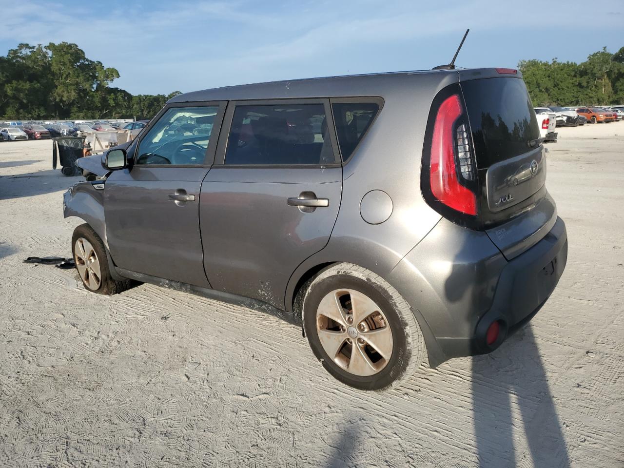 KIA SOUL 2016 VIN KNDJN2A21G7339403 zdjęcie 2