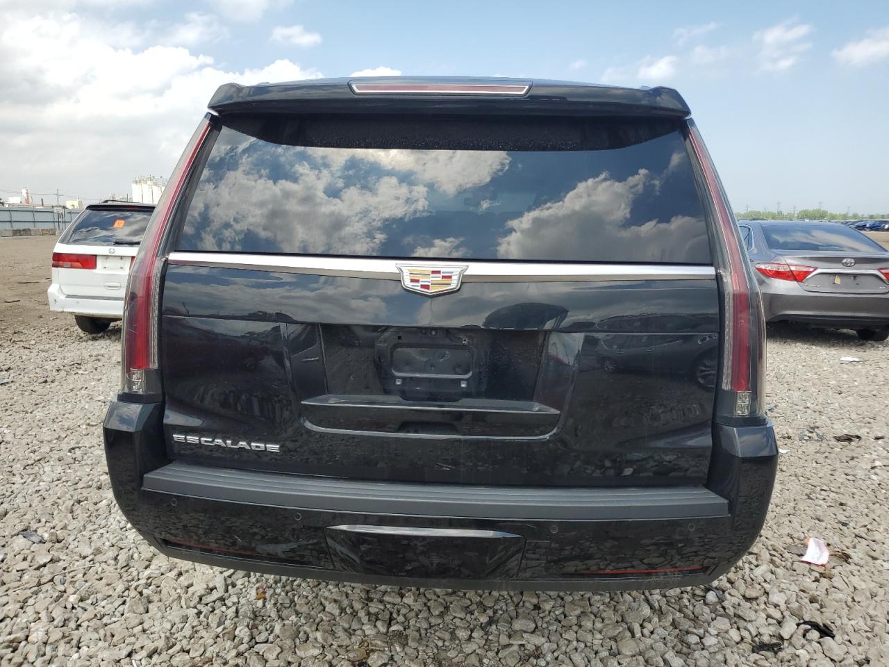 2019 Cadillac Escalade Esv Luxury VIN: 1GYS4HKJ5KR168582 Lot: 62559395