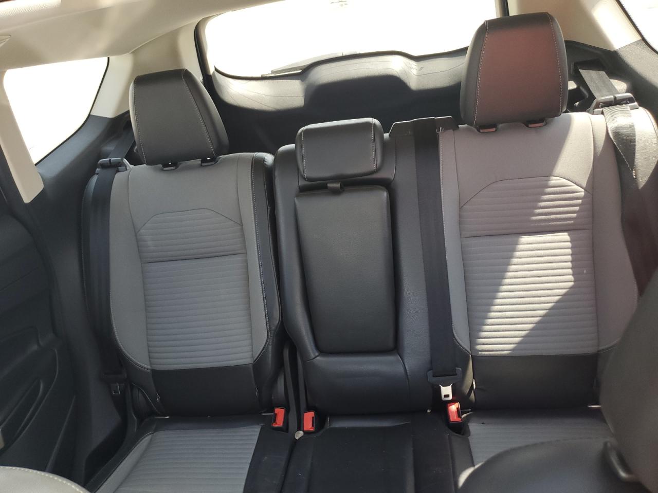 FORD ESCAPE 2018 VIN 1FMCU0GD1JUC73416 photo 10