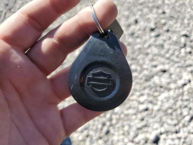  HARLEY-DAVIDSON FLTRXST 2022 Черный