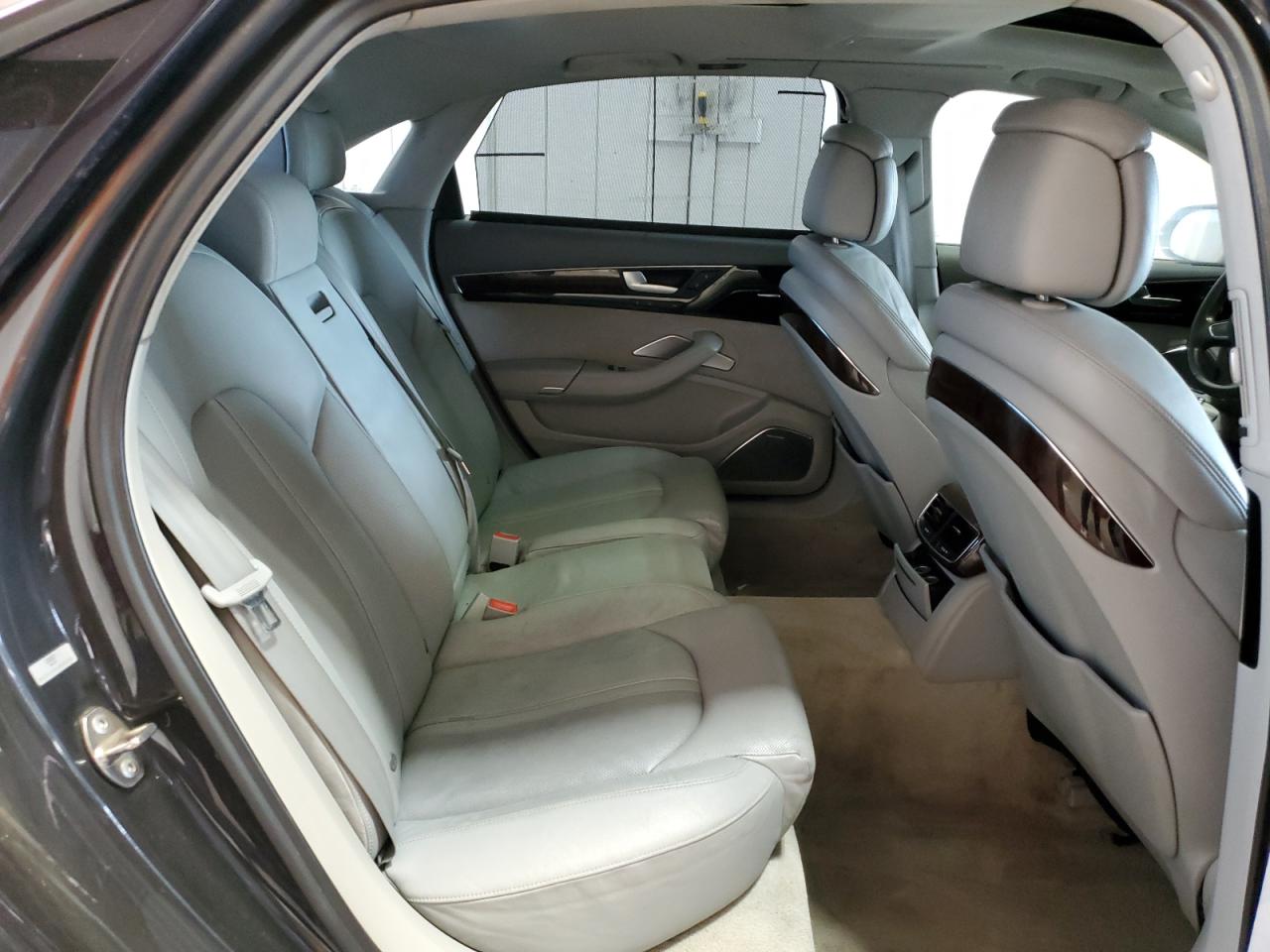 2011 Audi A8 L Quattro VIN: WAURVAFD5BN005898 Lot: 61433365