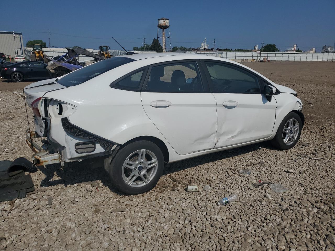 FORD FIESTA 2017 VIN 3FADP4BJ3HM135403 фото 3