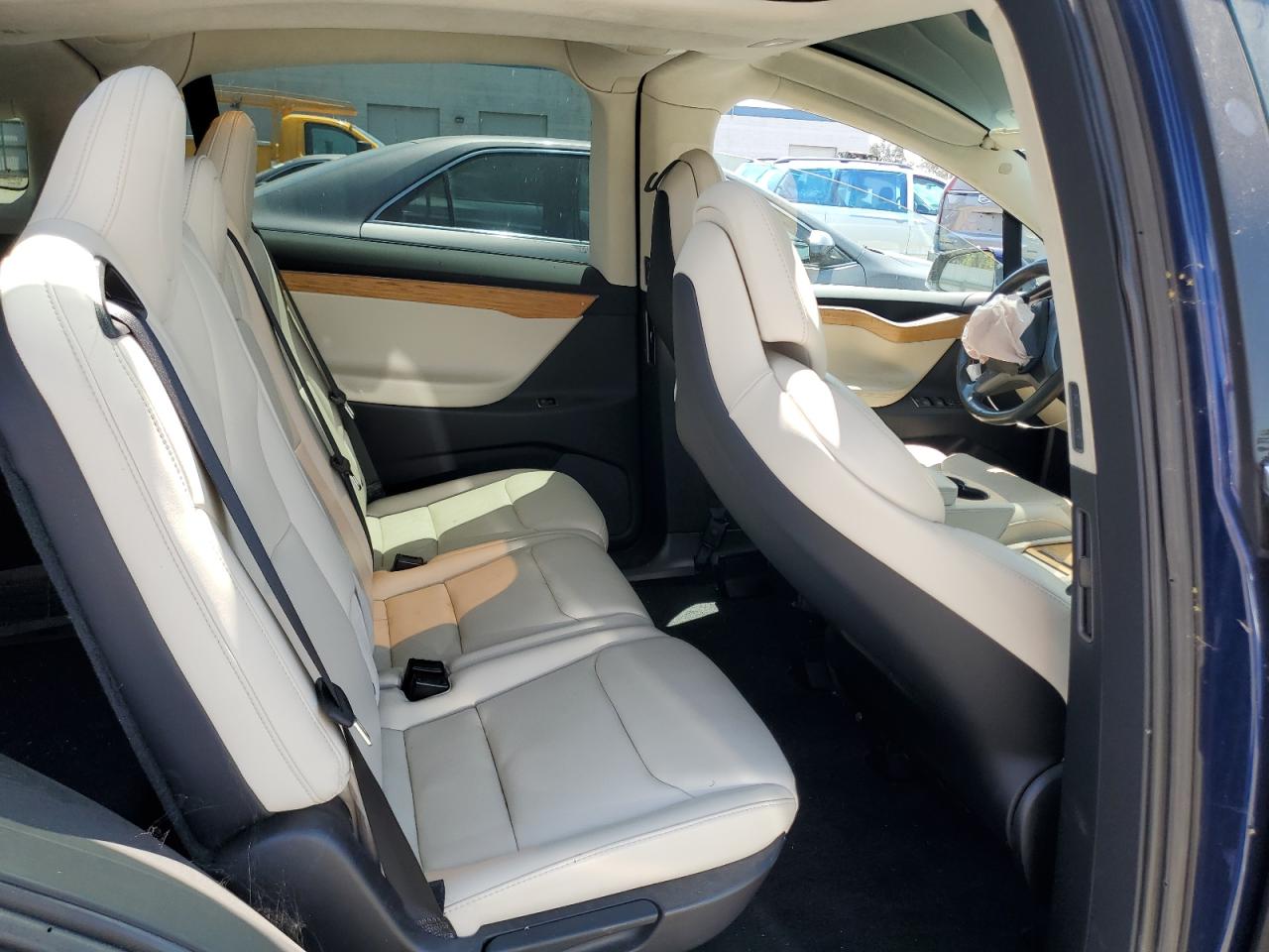 2018 Tesla Model X VIN: 5YJXCDE20JF113683 Lot: 62719035