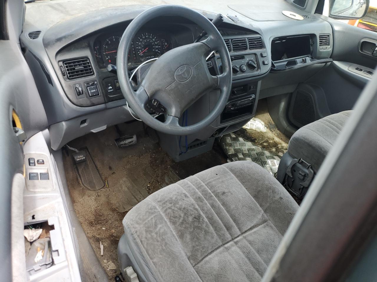 1999 Toyota Sienna Le VIN: 4T3ZF13C1XU144583 Lot: 60859065