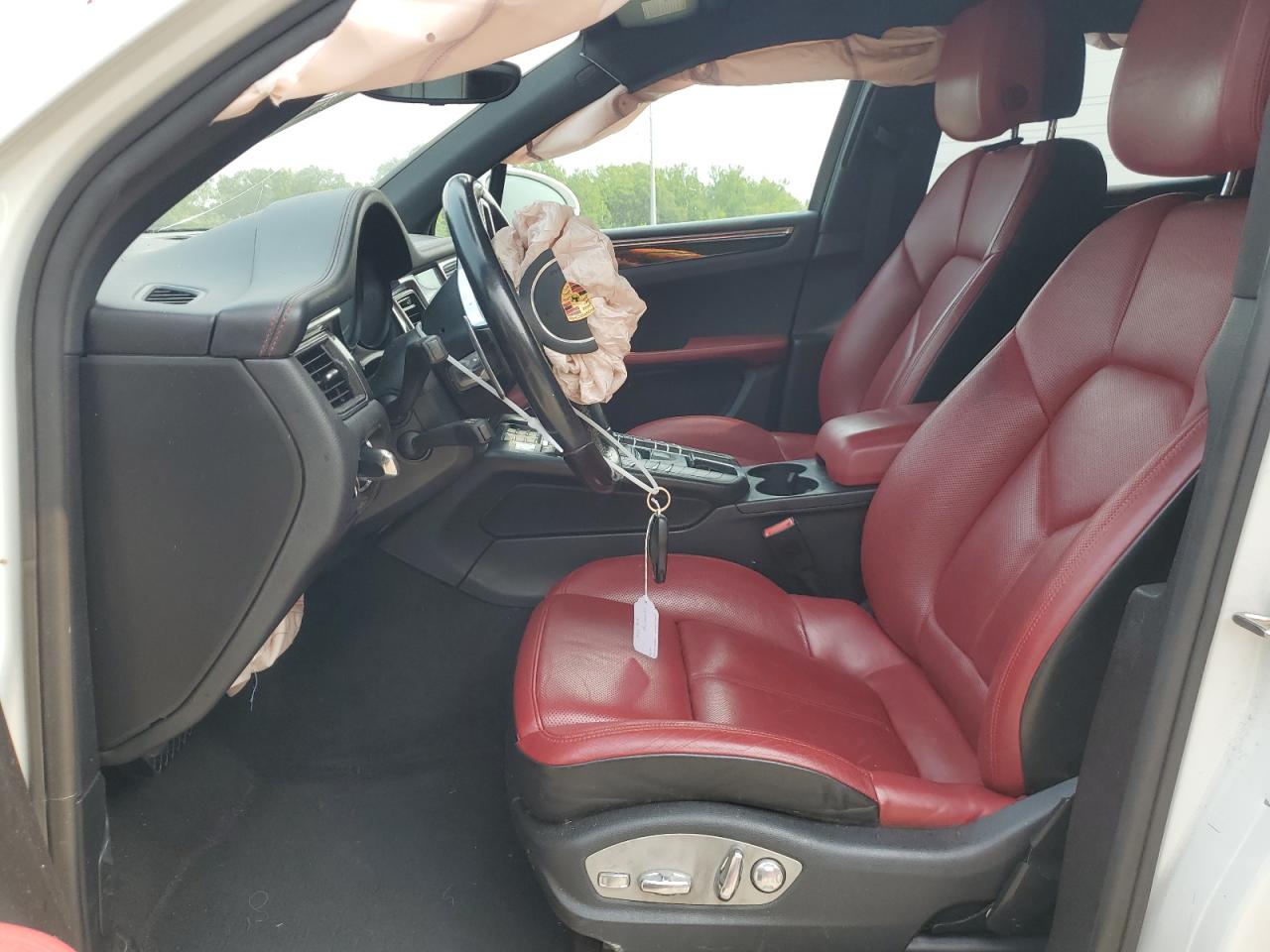 2018 Porsche Macan S VIN: WP1AB2A58JLB32166 Lot: 59410615