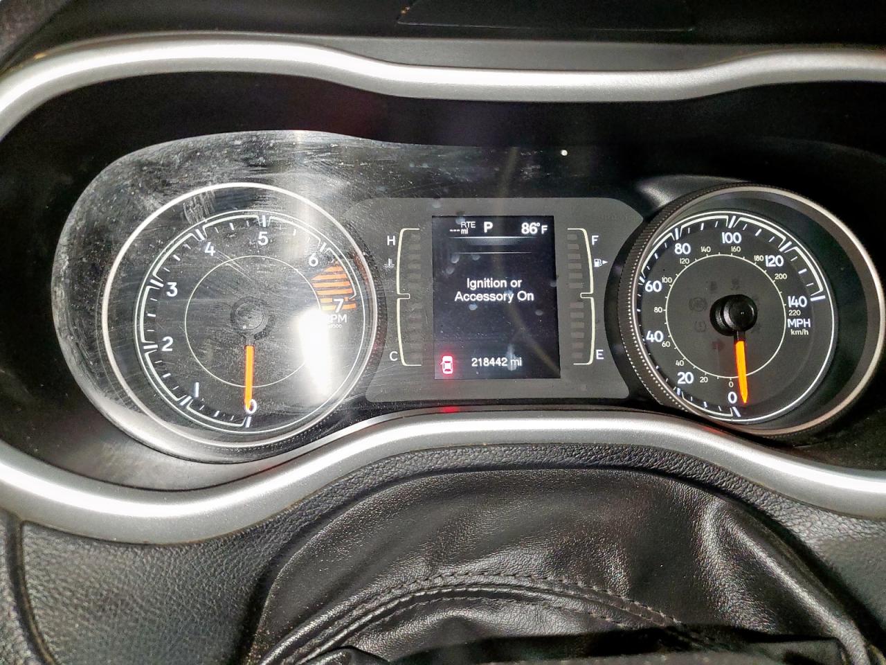 2018 Jeep Cherokee Latitude Plus VIN: 1C4PJLLB1JD542597 Lot: 61545105
