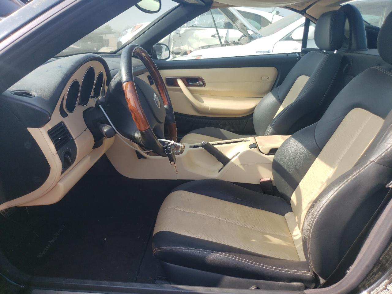 2003 Mercedes-Benz Slk 320 VIN: WDBKK65F43F284008 Lot: 61010215