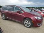Columbia, MO에서 판매 중인 2017 Chrysler Pacifica Touring L - Front End