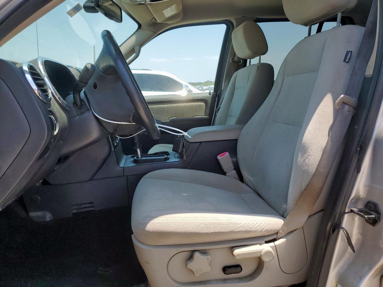 2008 Ford Explorer Xlt VIN: 1FMEU63E18UA72622 Lot: 59238455
