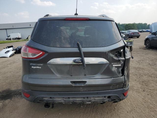  FORD ESCAPE 2016 Srebrny