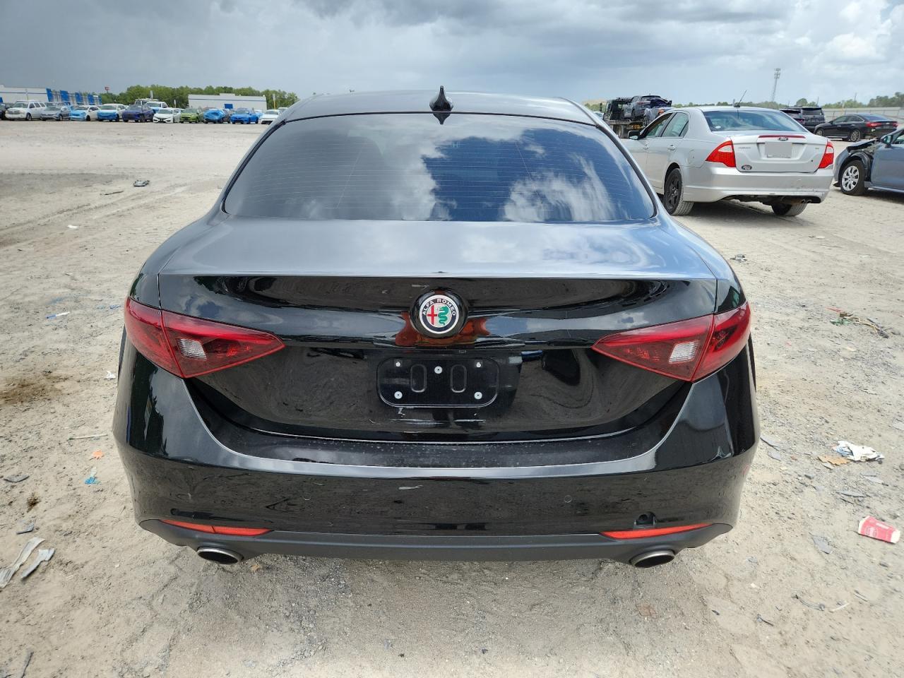 2017 Alfa Romeo Giulia VIN: ZARFAEBN9H7539951 Lot: 61043305