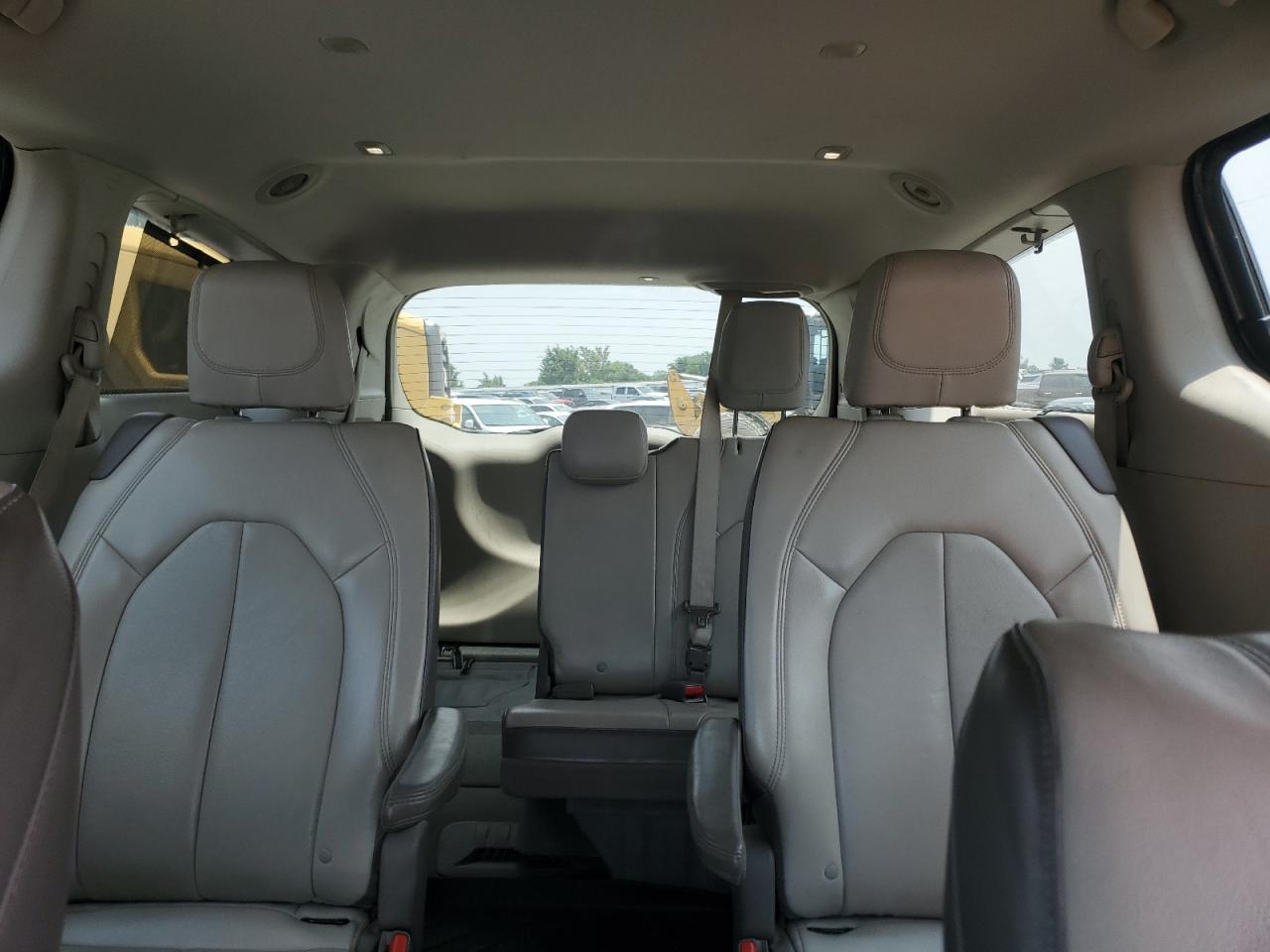 2017 Chrysler Pacifica Touring L VIN: 2C4RC1BG9HR543962 Lot: 59550045