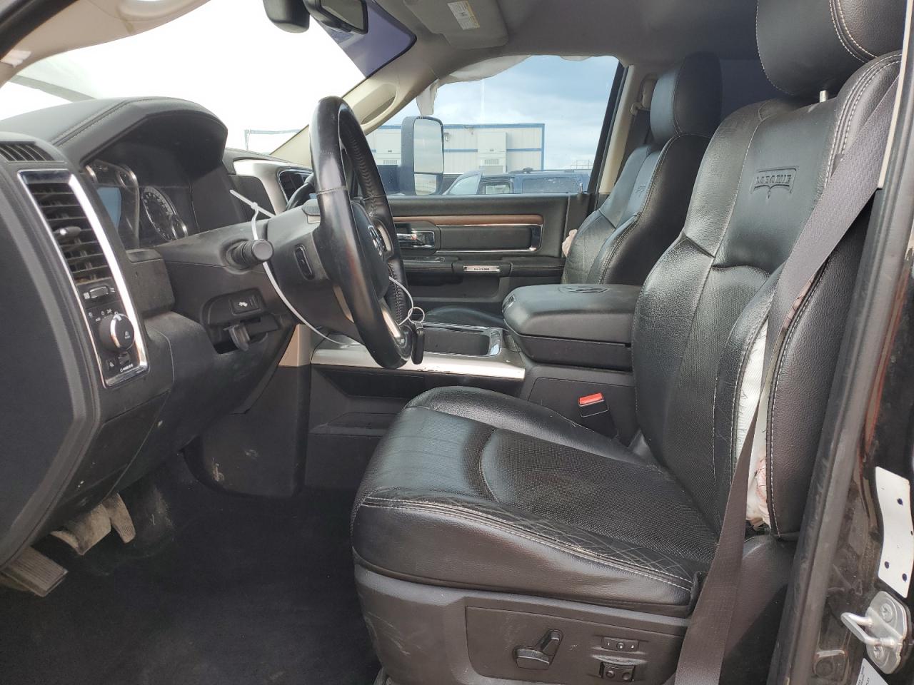 2016 Ram 2500 Laramie VIN: 3C6UR5NL1GG155511 Lot: 58839505