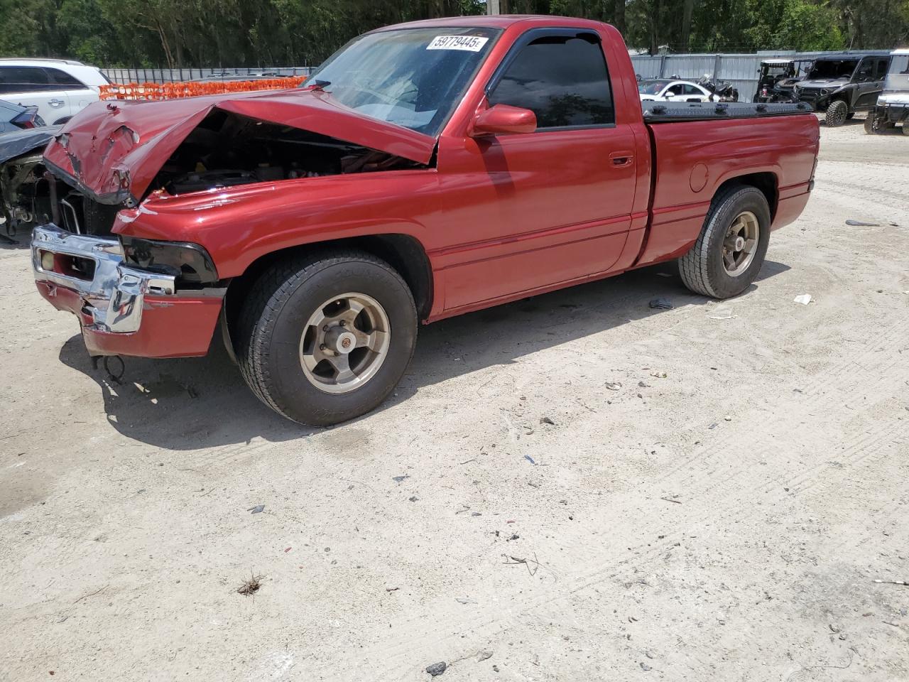 2000 Dodge Ram 1500 продається в Ocala, FL - Front End