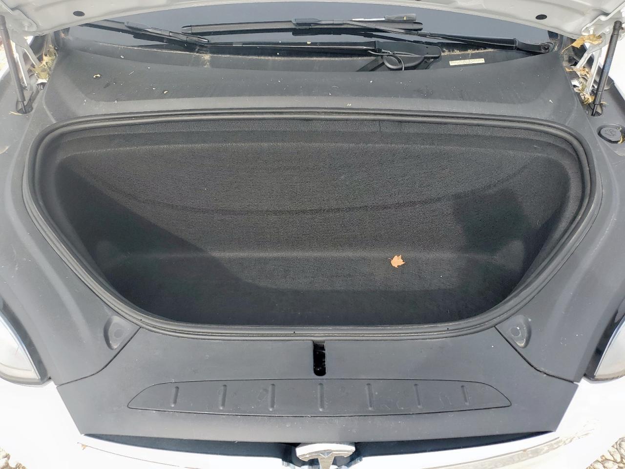 2021 Tesla Model X VIN: 5YJXCAE25MF323635 Lot: 60820145