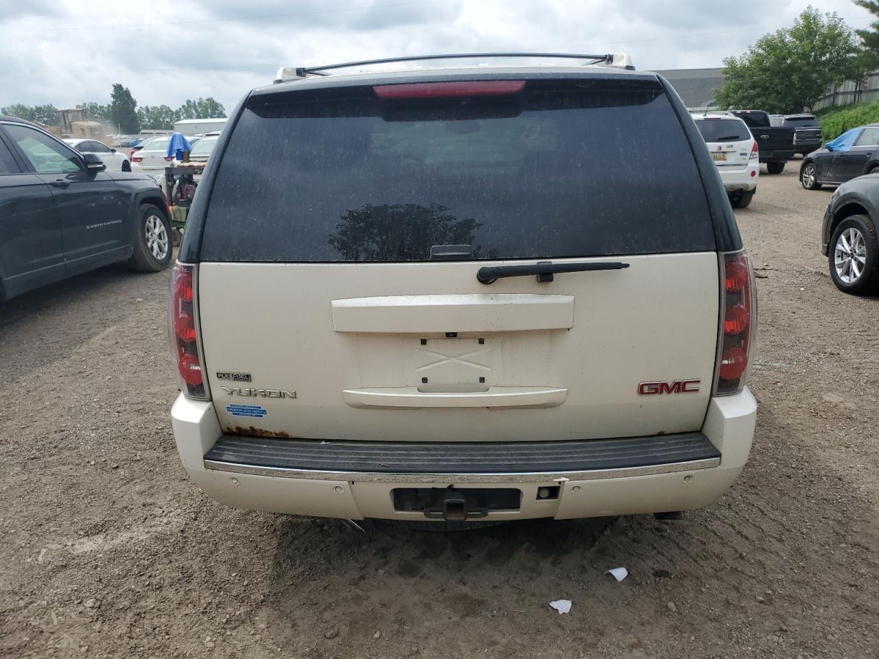 2009 GMC Yukon Denali VIN: 1GKFK032X9R206277 Lot: 62719625