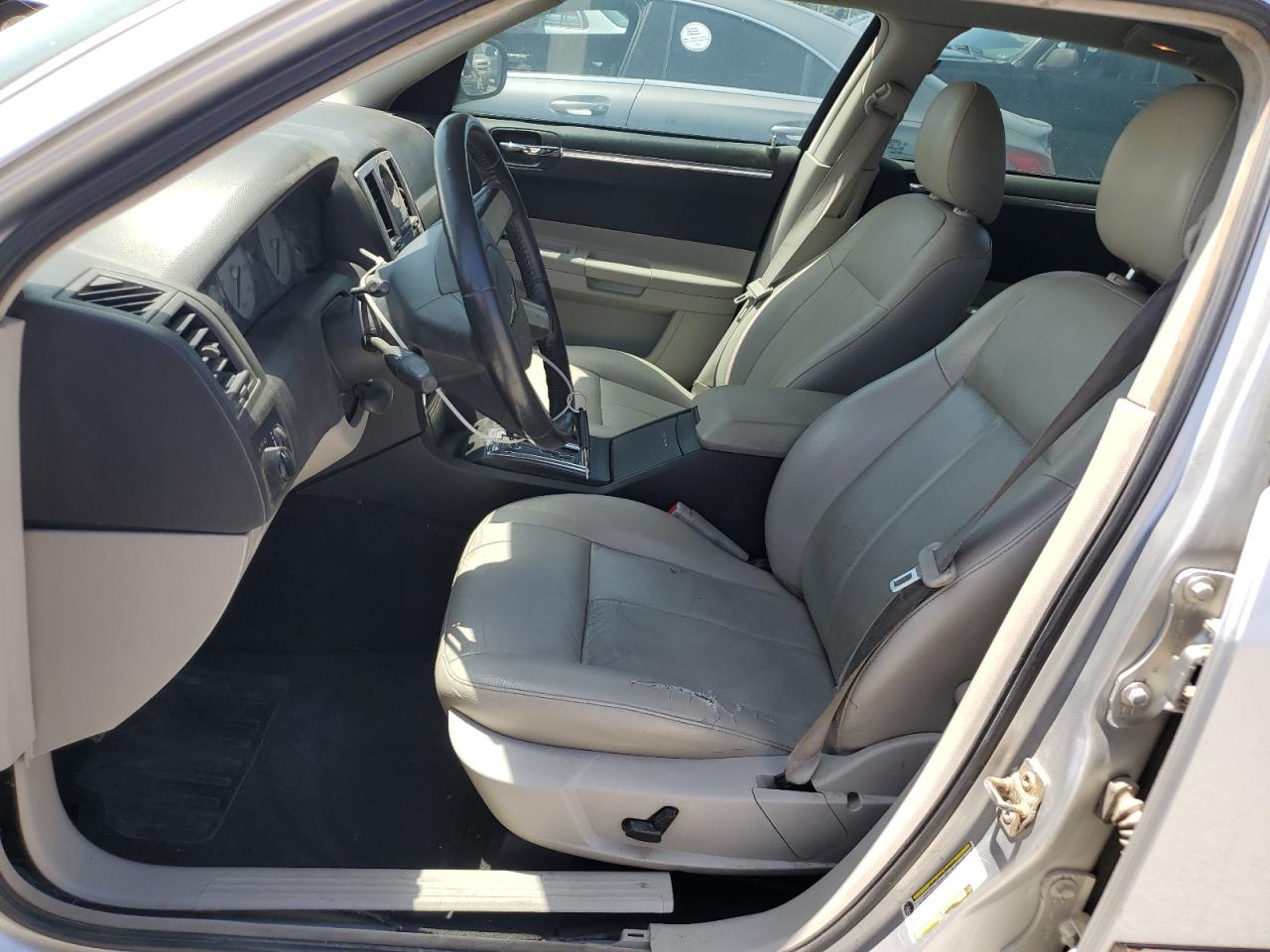 2006 Chrysler 300 Touring VIN: 2C3KA53G16H497712 Lot: 61175155