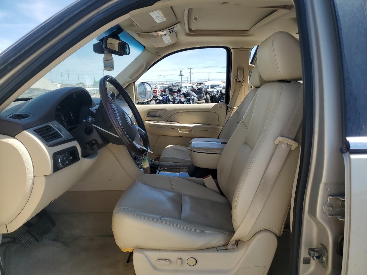 2008 Cadillac Escalade Luxury VIN: 1GYFK63848R173529 Lot: 62753765