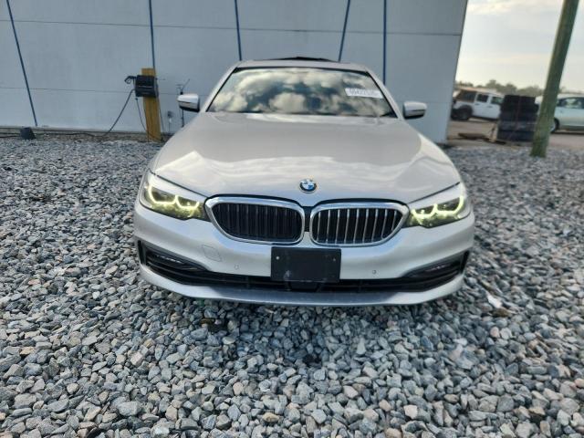 BMW 5 SERIES 2018 Серебристый