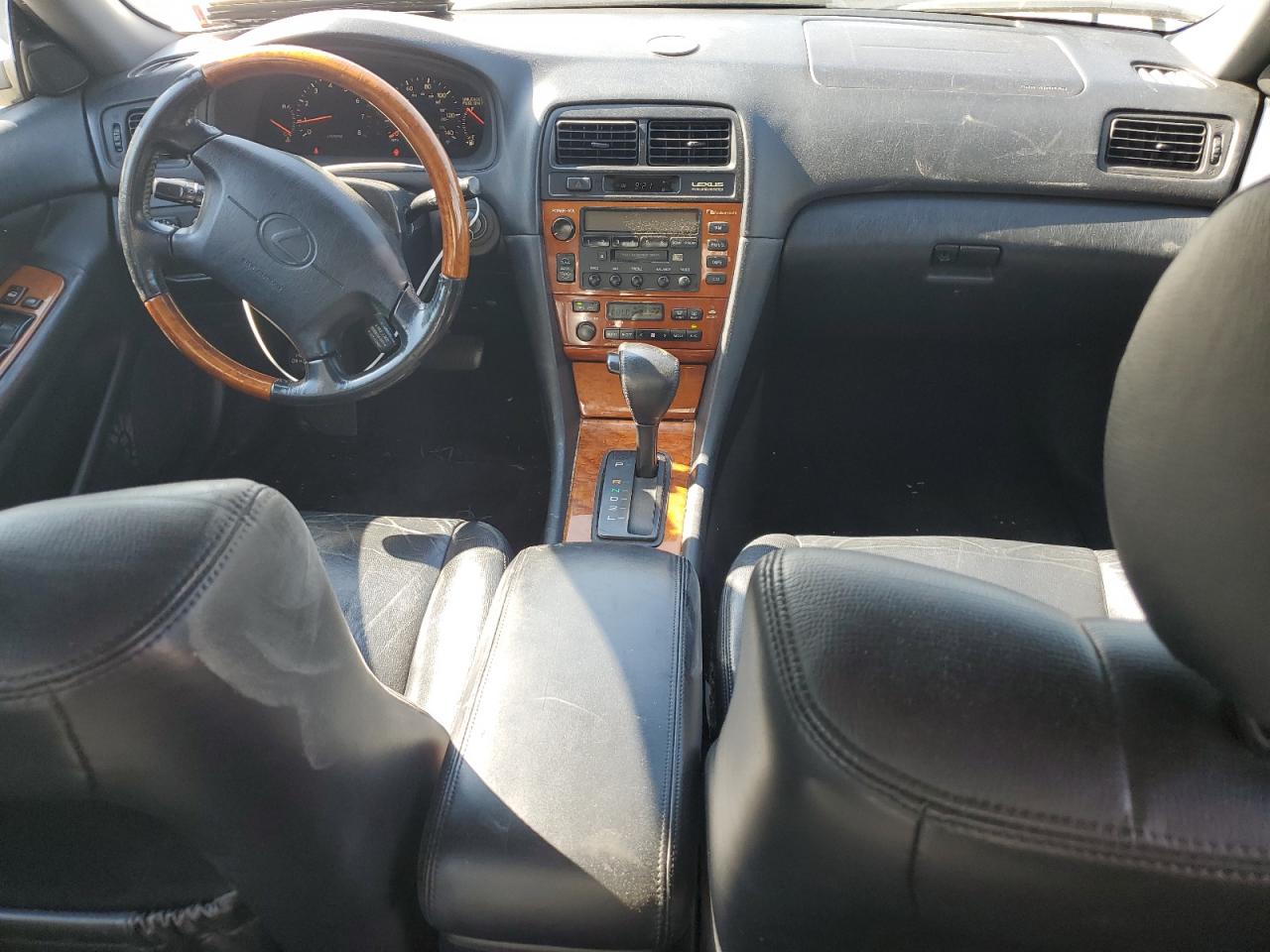 2000 Lexus Es 300 VIN: JT8BF28GXY5092638 Lot: 62011175