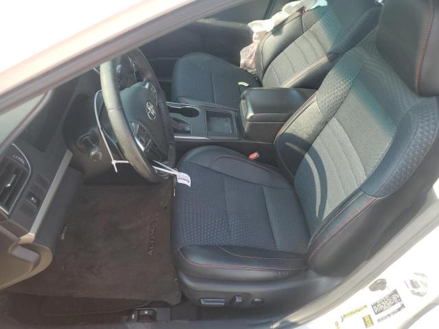  TOYOTA CAMRY 2015 White