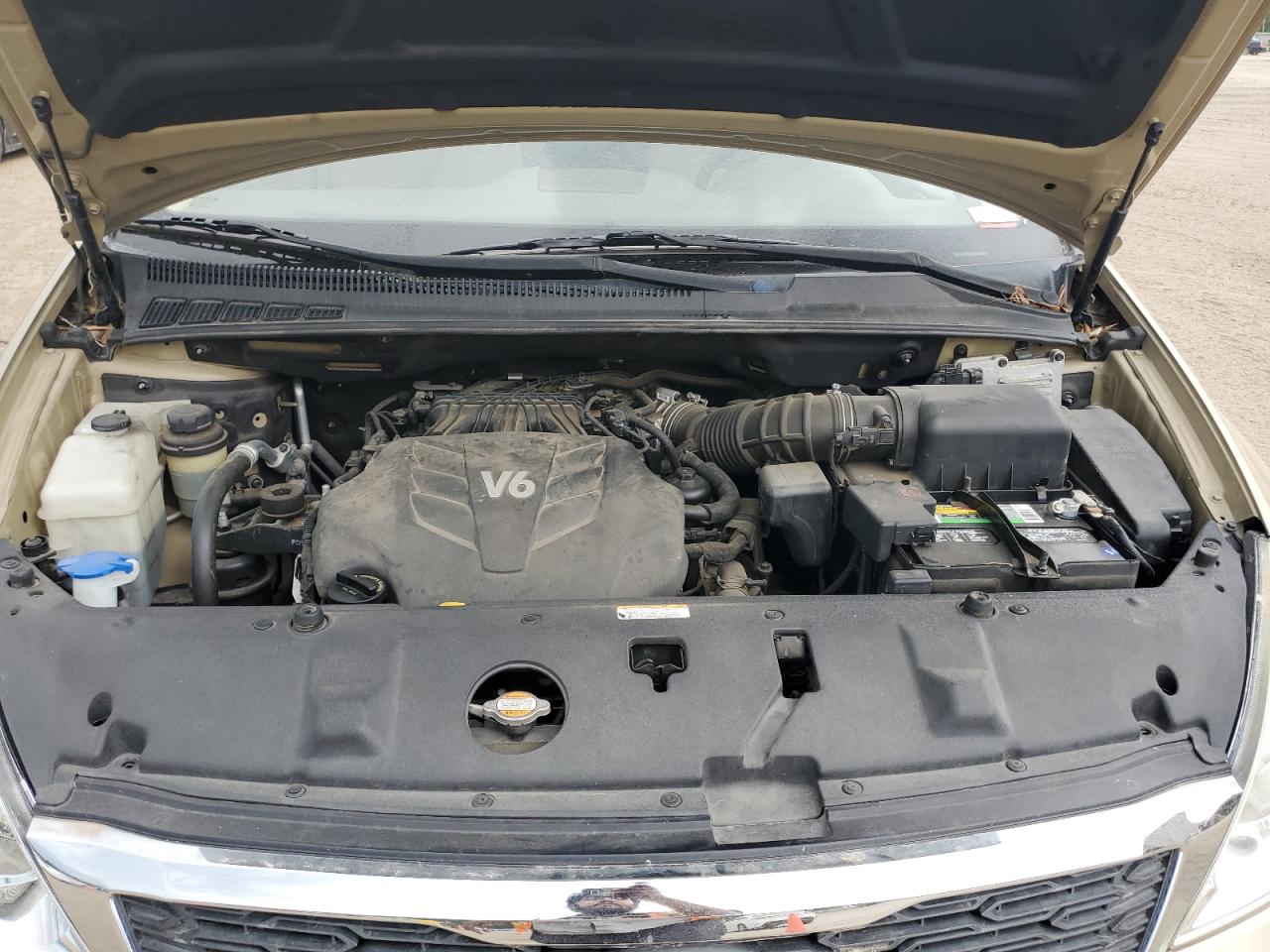 2011 Kia Sedona Lx VIN: KNDMG4C79B6374653 Lot: 60422335