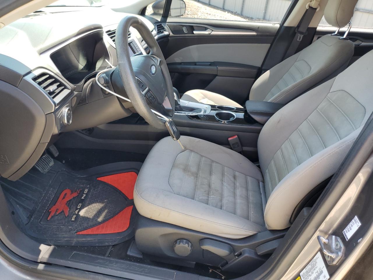 2013 Ford Fusion S VIN: 3FA6P0G72DR111900 Lot: 55285375