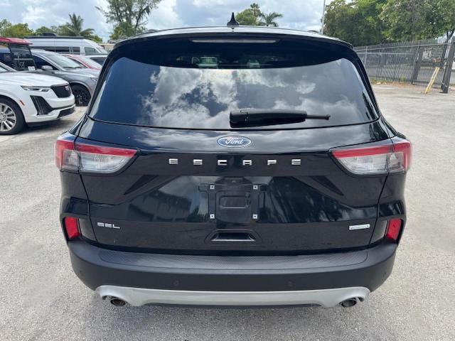  FORD ESCAPE 2020 Czarny