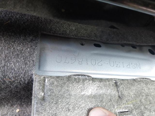 2011 TOYOTA VITZ