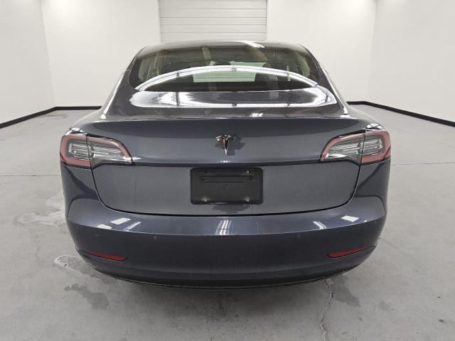  TESLA MODEL 3 2022 Srebrny