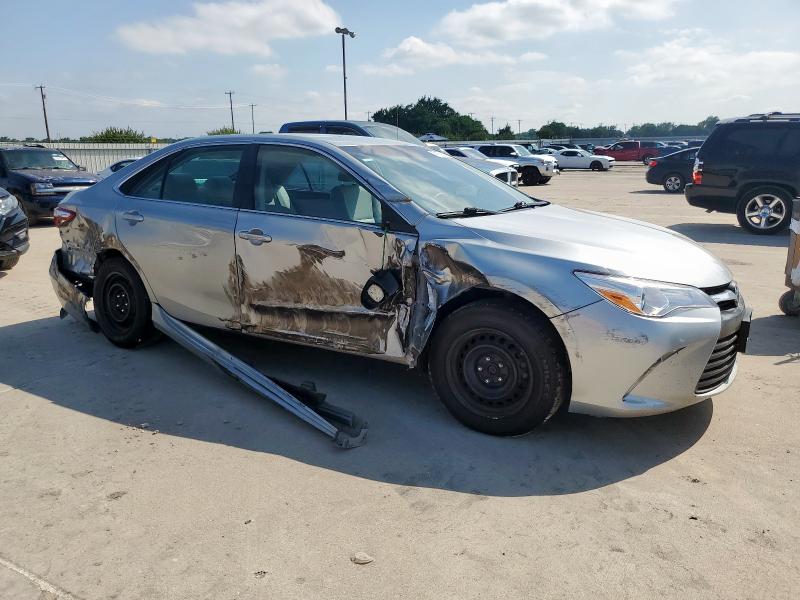  TOYOTA CAMRY 2016 Серебристый